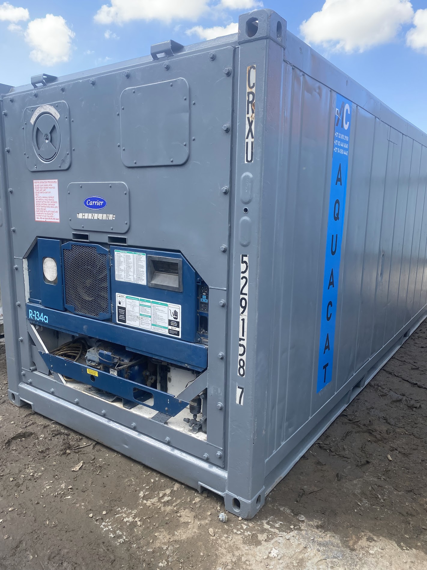 AquaCat branded reefer container with Carrier compressor